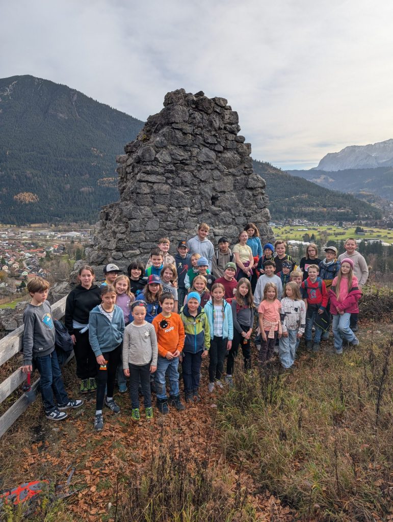 Bei strahlendem Sonnenschein starteten.. 17.11.2025