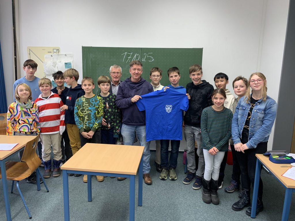 Heute hat Herr Simon Schneider... 17.12.2025