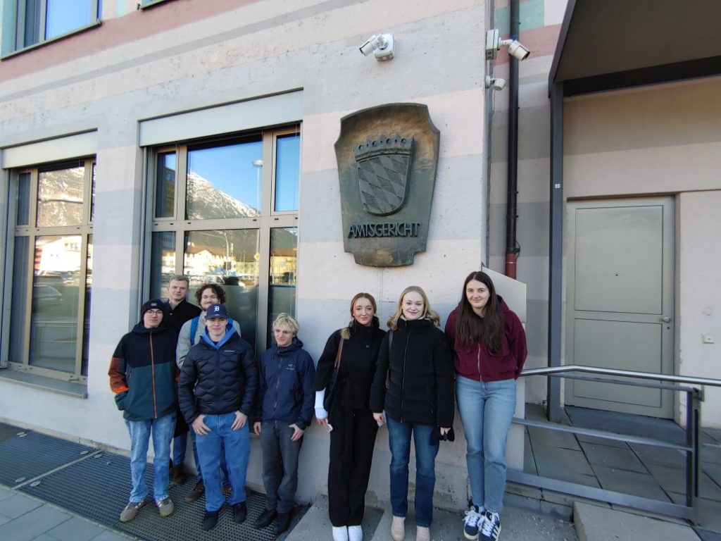 Nachdem sich die Schülerinnen und Schüler der 12. und 13. Jahrgangsstufe... 26.02.2026