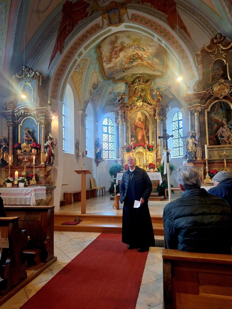 Ein Tag der Besinnung, der Begegnung und der Gemeinschaft führte das Lehrerkollegium in diesem Jahr nach Sachsenkam und zum traditionsreichen Kloster Reutberg....30.10.2026